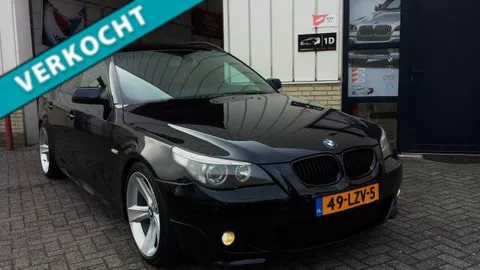 BMW 5-serie Touring 530i Executive/ 258PK/ M Pakket/ Panoramadak/ Styling 128 breedset 19''/ NAP
