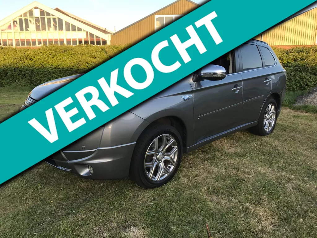 Mitsubishi Outlander 2.0 PHEV Instyle CAMERA SCHUIF/KANTELDAK