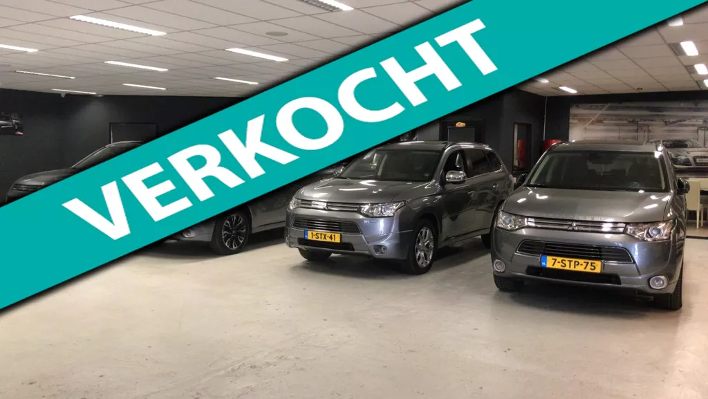 Mitsubishi Outlander 2.0 INSTYLE PHEV NIEUWE HYBRIDE ACCU CAMERA SCHUIFKANTELDAK VOLLEDIG DEALERONDERHOUDEN