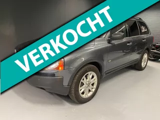 Volvo XC90 2.5 T Summum Automaat Leder 7Persoons Youngtimer Dealer onderhouden.