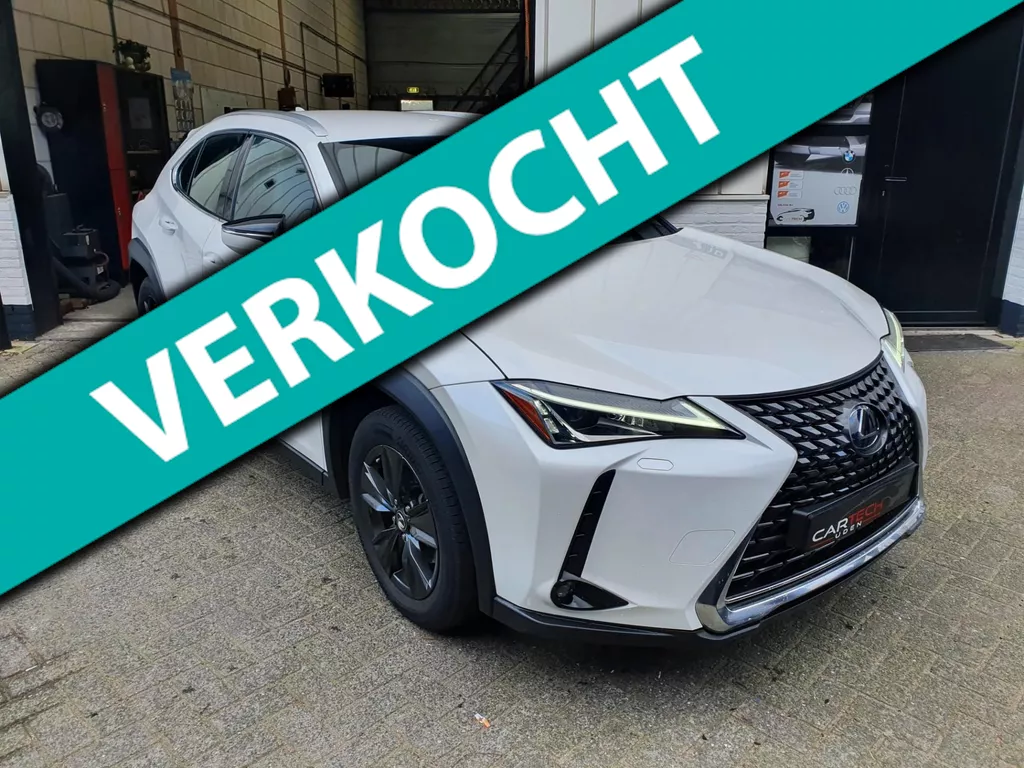 Lexus UX 250h Business Line 184pk