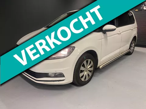 Volkswagen Touran 2.0 TDI SCR Comfortline Navi Parker-Sen. 2017 DSG Rijdt Goed !