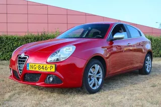 Alfa Romeo Giulietta 2.0 JTDm 170pk Distinctive. Nwe APK.