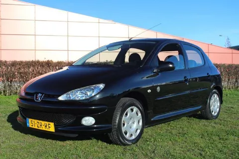 Peugeot 206 1.4 Generation, 5 deurs, Airco, Cruise control.