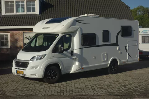 Eura mobiel Forster FORSTER T 699 EB 2x airco stab.systeem