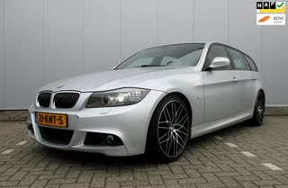BMW 3-serie Touring 325i 3.0 Business Line M-Sport automaat / F1-schakelflippers