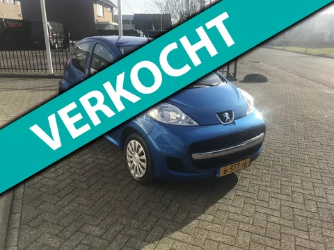 Peugeot 107 1.0-12V XR [bj 2009] 5DRS AIRCO (Strakke auto+NW MODEL)