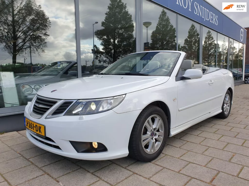 Saab 9-3 Cabrio 1.8t Vector Exklusiv - Saab Specialist !