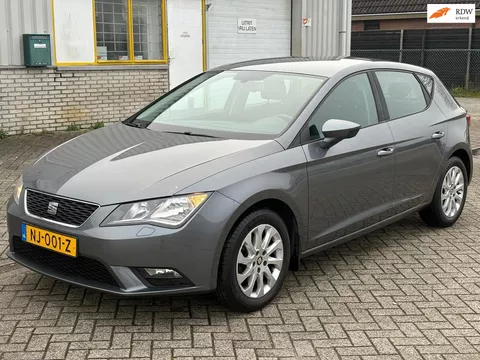 Seat Leon 1.2 TSI 110 PK 6 BAK Bj 2015 Style 5 Deurs Ecc Airco Cruise Control Stoelverwarming Pdc Elec.Pakket 16 Inch Extra,s