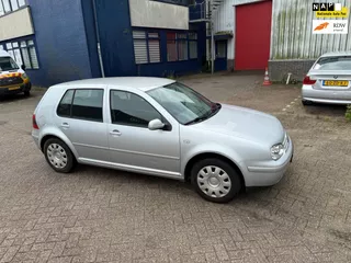 Volkswagen Golf 1.6-16V Sportline (( airco )))