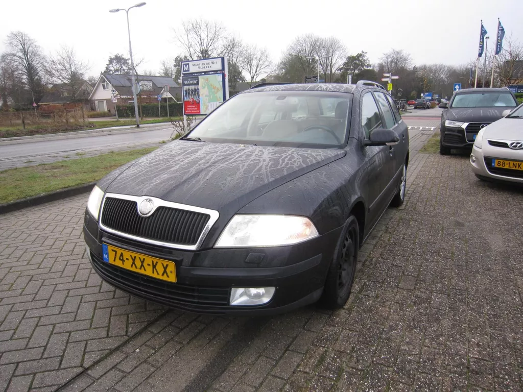 Skoda Octavia Combi 1.6 FSI Business