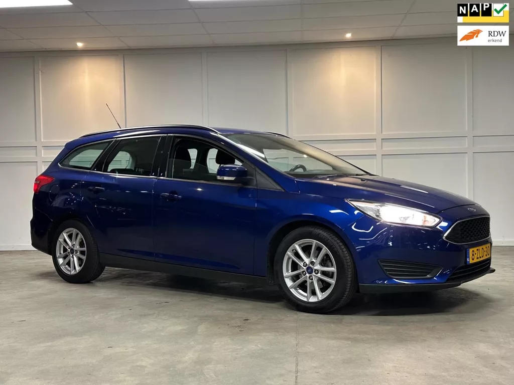 Ford Focus Wagon 1.0 Ecoboost / 2015 / Navi / Cruise