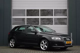 Audi A3 Sportback 1.4 TFSI S-edition 125pk Clima/Cruise/Bi-Xenon/PDC/Sportstoelen/ZwarteHemel/Navi/RadioCD.AUX/17"LM