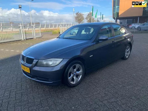 BMW 3-serie 318i Business Line