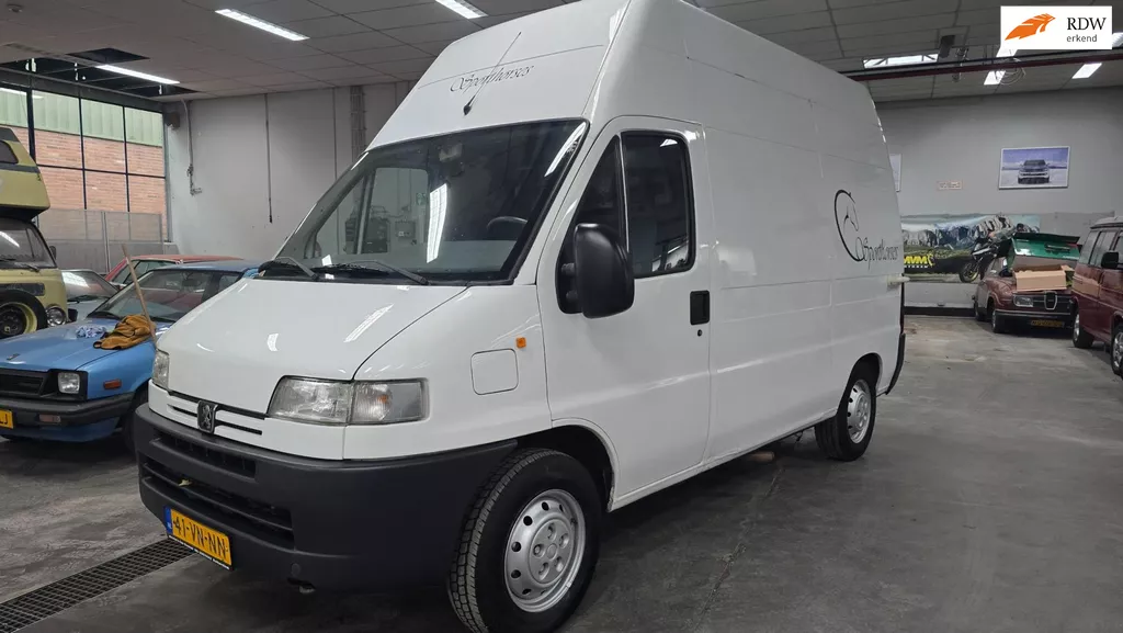 Peugeot Boxer 350 MHS 2.5 paardenwagen!! Zeer netjes elektrische klep.