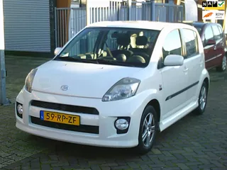 Daihatsu Sirion 2 1.3-16V Comfort Nwe Koppeling & Apk Airco Stuurbekr LM-V 5-Drs