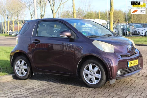 Toyota IQ 1.0 VVTi Aspiration / NAVI / CARPLAY/CLIMA