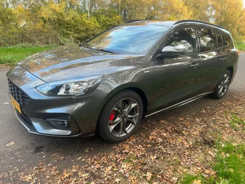 Ford Focus Wagon 1.5 EcoBlue ST Line X Business