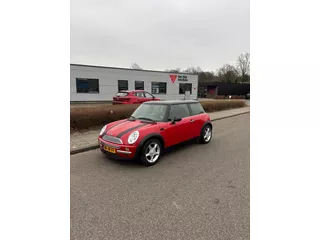 Mini Mini 1.6 Cooper Pepper " STUURBEKRACHTIGING DEFECT "