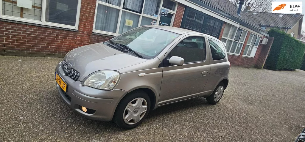 Toyota Yaris 1.3 VVT-i S-Line AIRCO JAAR APK!!!