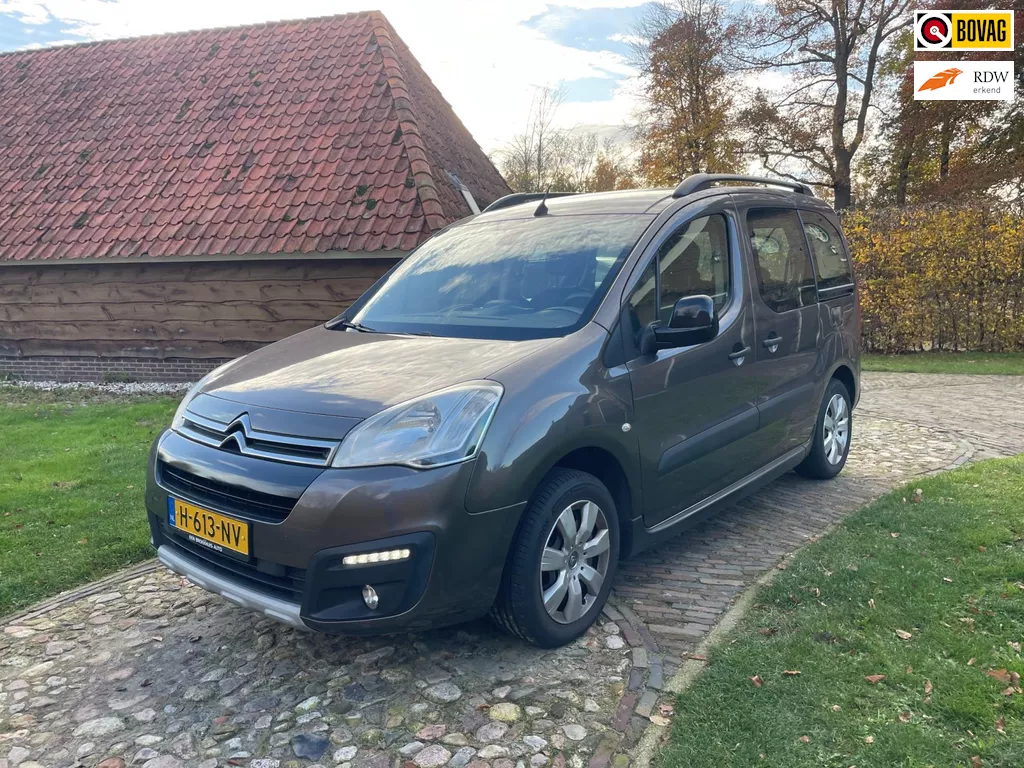 Citroen Berlingo 1.2 PureTech XTR-CLIMA-PDC-TREKHAAK-NW RIEM-