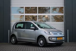 Volkswagen Up! 1.0 high up! Automaat 5-Deurs Airco/Cruise/PDC/Navi/Bluetooth/15"LM/RadioCD.AUX/Elek.Ramen/Dealeronderhoud/51.773km