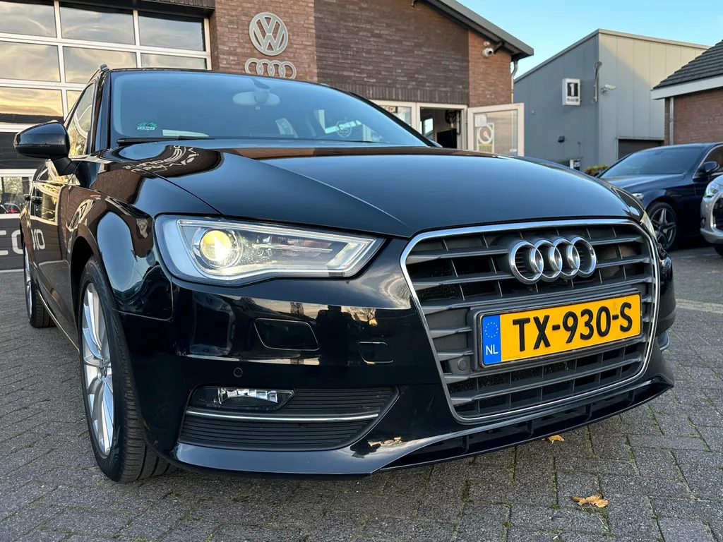 Audi A3 Sportback 1.4 TFSI Ambition Pro Line S Automaat. Leder. Clima. Panodak.