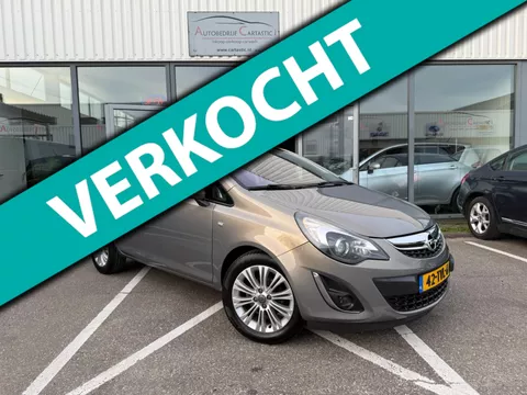 Opel Corsa 1.4-16V Cosmo CLIMA | CRUISE CONTROL | STOEL/STUURVERWARMING | VOLLEDIG ONDERHOUDEN | NAP | APK |