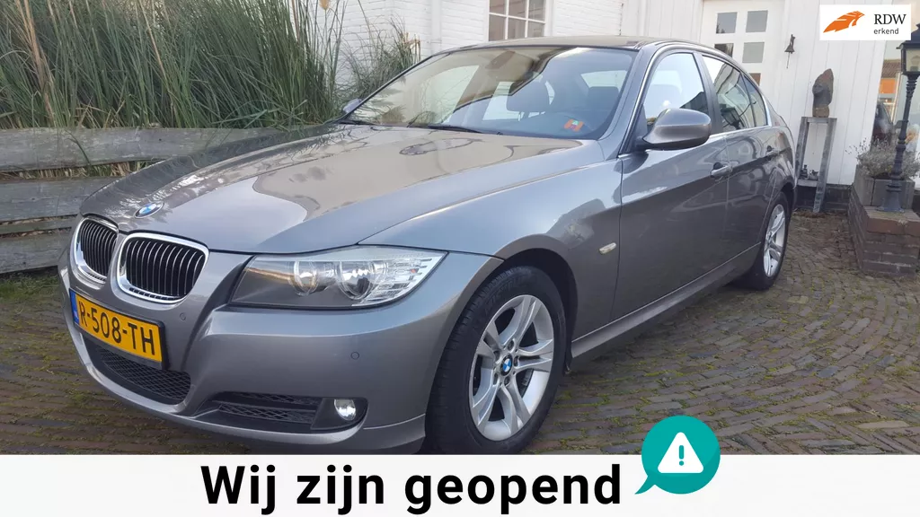 BMW 3-serie 325i Wonderschöne en 100 % BMW Dealer onderhouden auto die rijdt als nieuw. APK Net nieuw tot 29-11-2026