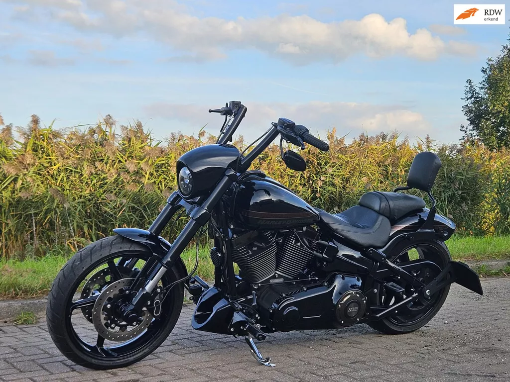 Harley Davidson Chopper 110 FXSBSE Breakout Black Edition !!