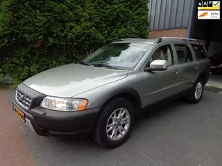 Volvo XC70 2.4 D5 Momentum,Navi,Leder,PDC,Cruise control