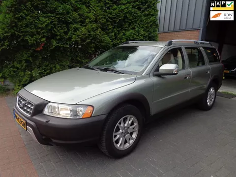 Volvo XC70 2.4 D5 Momentum,Navi,Leder,PDC,Cruise control