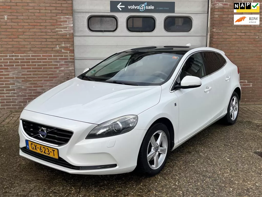 Volvo V40 2.0 D2 Ocean Race Business panodak leder 2015