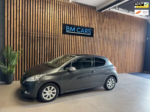 Peugeot 208 1.2 VTi Allure Panodak,Navigatie,Half leer