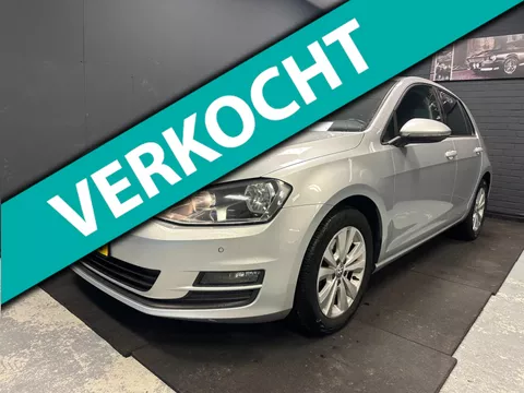 Volkswagen Golf 1.6 TDI BlueMotion Navi NW RIEM Parkeersensoren NL DSG