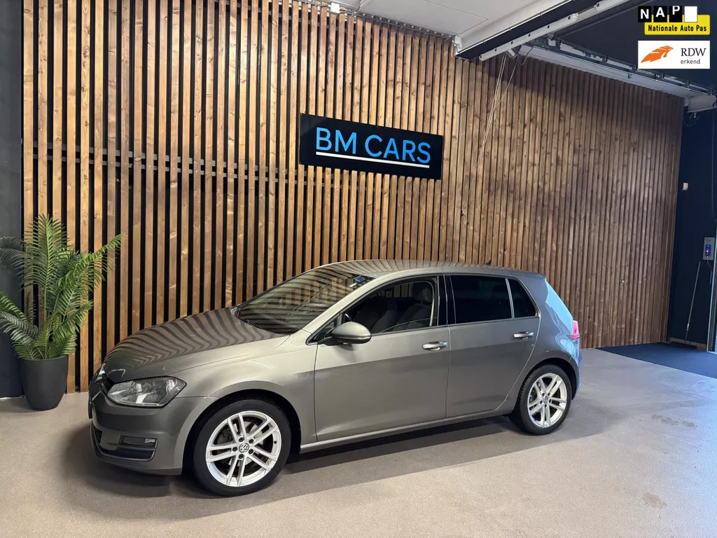 Volkswagen Golf 1.4 TSI Highline Airco, Navigatie, Cruise control