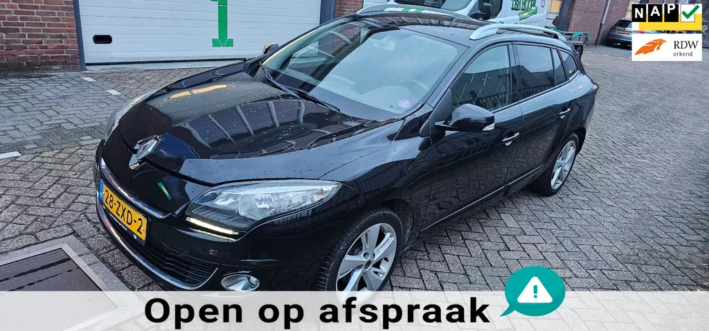 Renault Mégane Estate 1.2 TCe Motor houdt in schade motorkap HANDELSPRIJS