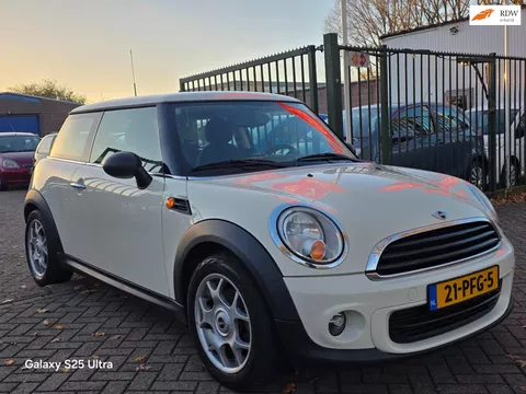 Mini Mini 1.6 One MINIMALIST Business Line Zeer netjes airco elektrische ramen cv op afs