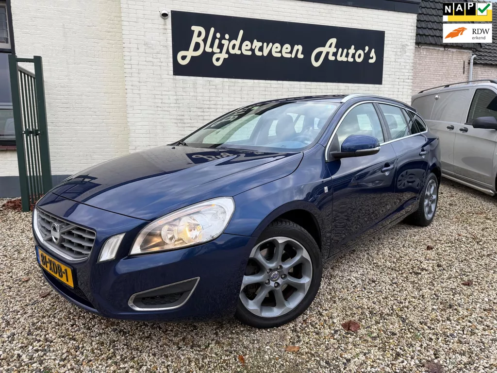 Volvo V60 1.6 T3 Ocean Race Leer | Navi | LM | Trekhaak | org. NL