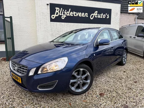 Volvo V60 1.6 T3 Ocean Race Leer | Navi | LM | Trekhaak | org. NL