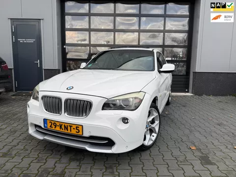 BMW X1 XDrive28i Executive 3.0 NIEUWSTAAT pano leer
