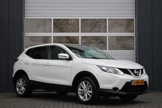 Nissan Qashqai 1.2 Connect Edition Automaat Cruise/Camera/Panodak/Keyless/PDC/Navi/Bluetooth/LED/17"LM/RadioCD.AUX.USB/Trekhaak