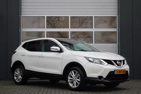 Nissan Qashqai 1.2 Connect Edition Automaat Cruise/Camera/Panodak/Keyless/PDC/Navi/Bluetooth/LED/17"LM/RadioCD.AUX.USB/Trekhaak