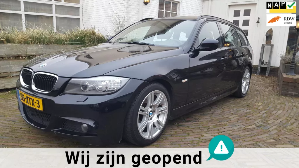 BMW 3-serie Touring 318i M Sport Edition Automaat / Dubbel Elektrisch Panoramadak / Ledereninterieur en 100 % top onderhouden