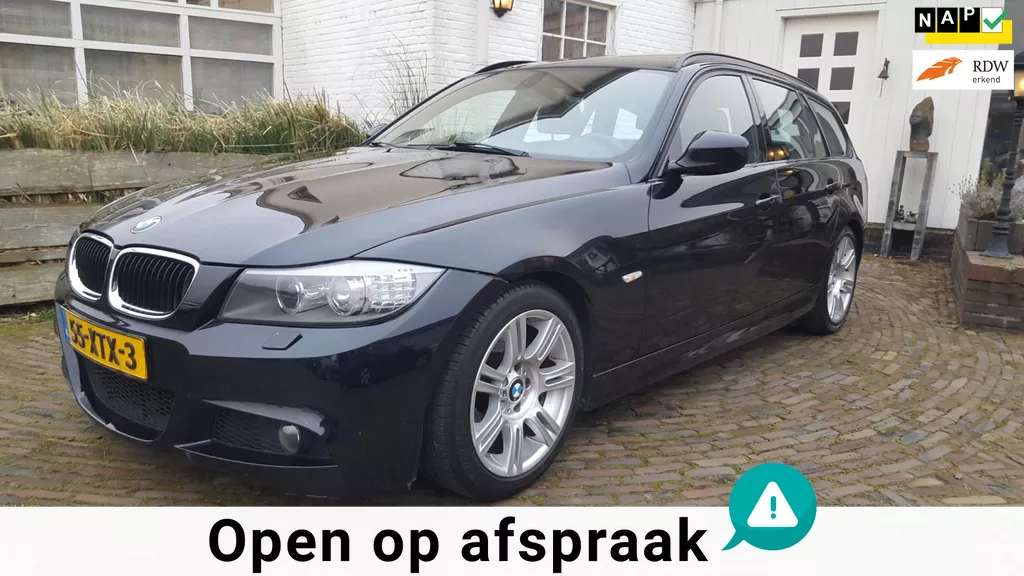 BMW 3-serie Touring 318i M Sport Edition Automaat / Dubbel Elektrisch Panoramadak / Ledereninterieur en 100 % top onderhouden