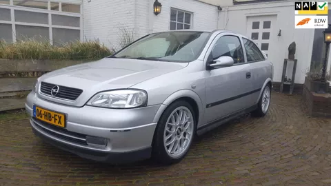 Opel Astra 2.0-16V OPC 1 , 100 % in originele staat en in Excellent mooie conditie, taxatie rapport van 8500 euro