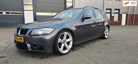 BMW 3-serie Touring 325i High Executive opknapper crosser parts export