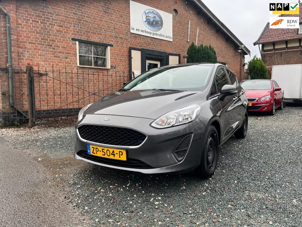 Ford Fiesta 1.1 Trend ( Leestekst + Navigatie + Carplay + Airco )