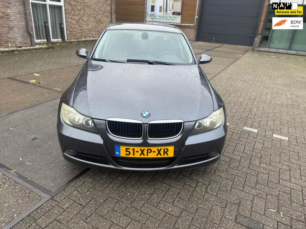 BMW 3-serie 318i Business Line
