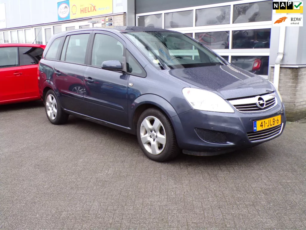 Opel Zafira 1.8 Executive